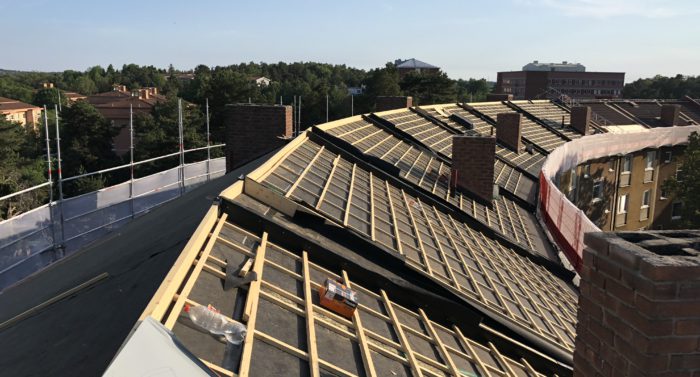 Takomläggning läkt